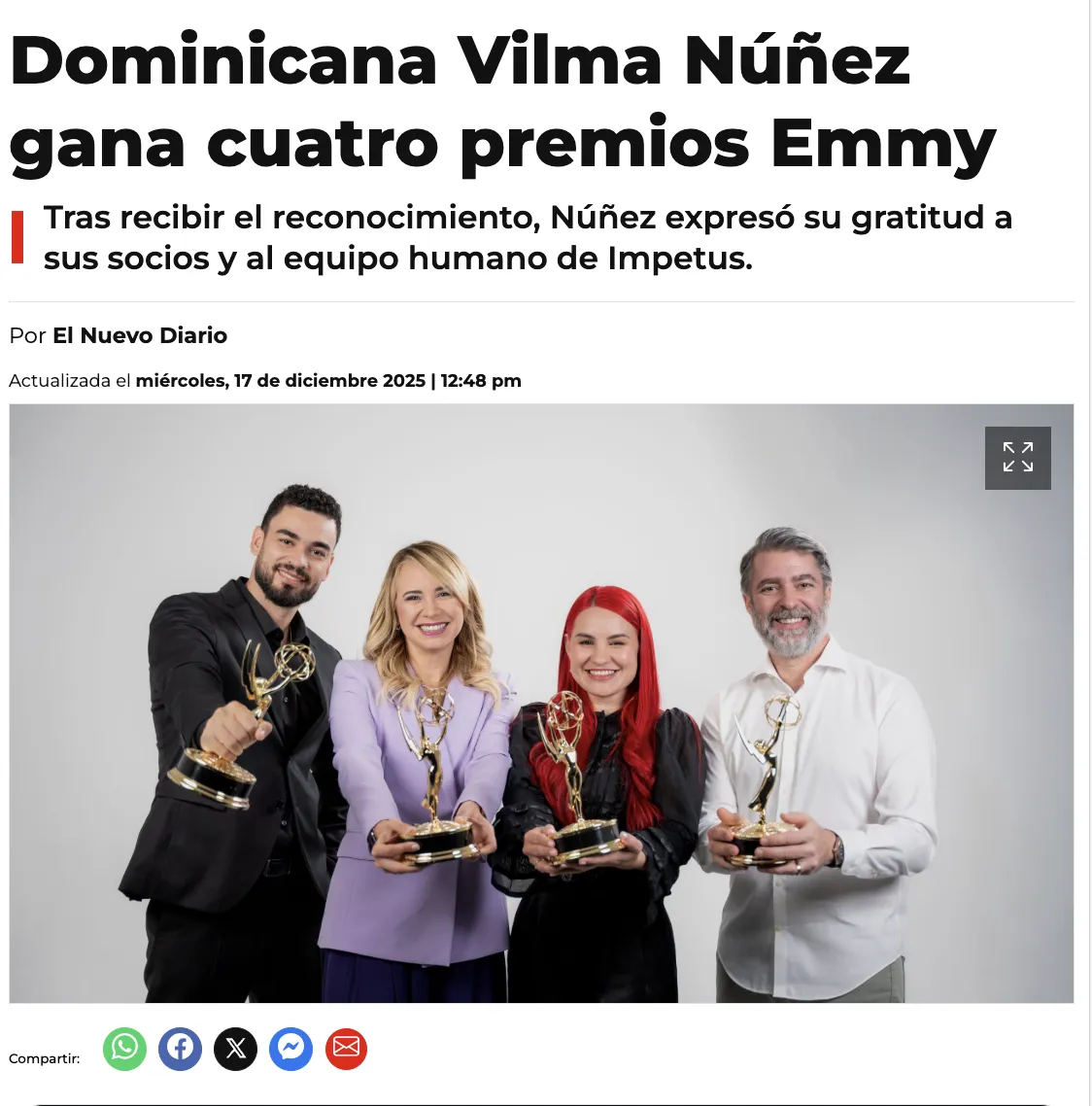 Vilma Núñez y su equipo con las cuatro estatuillas Emmy®